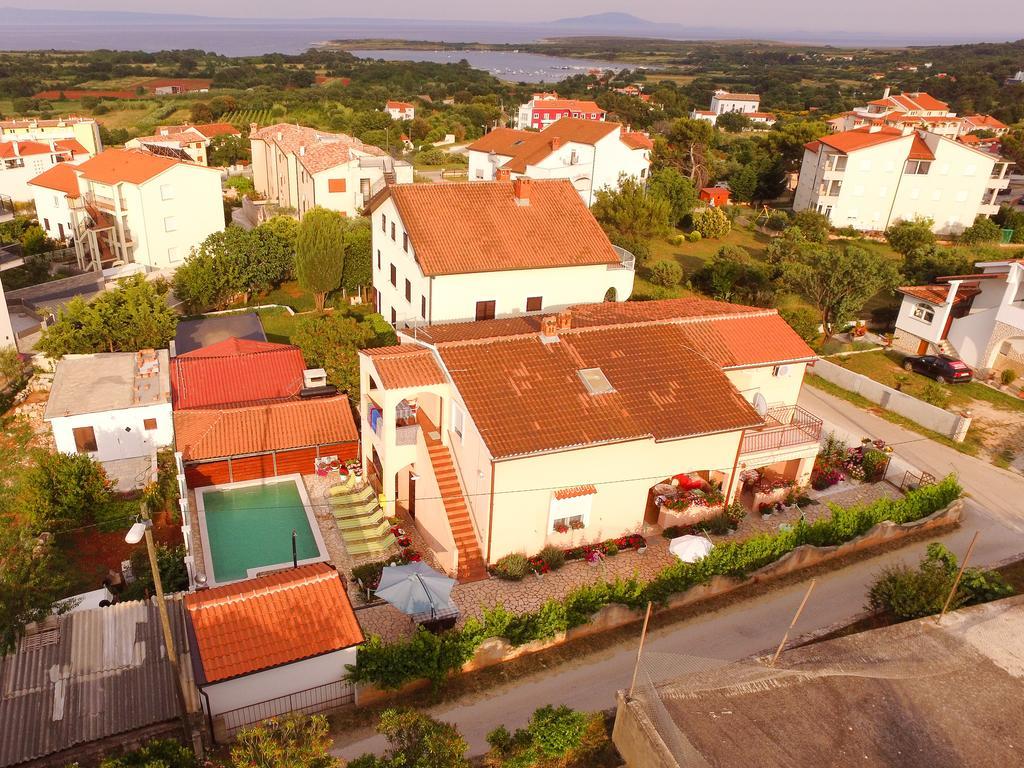 Apartments Bardak ลิทซ์ยัน ภายนอก รูปภาพ